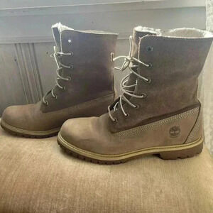 TIMBERLAND tan suede shearling waterproof cold weather lace up boots 9 hiking
